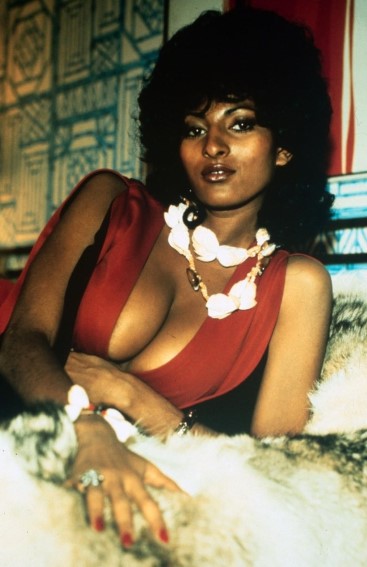 Pam Grier  nude photo
