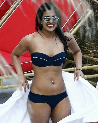Priyanka Chopra  nude photo