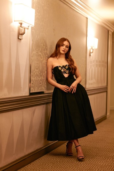 Sadie Sink  nude photo