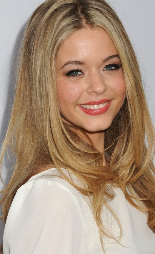 Sasha Pieterse  nude photo