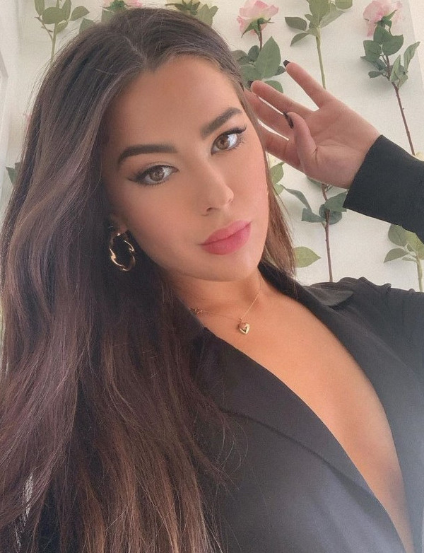 Tessa Brooks  nude photo