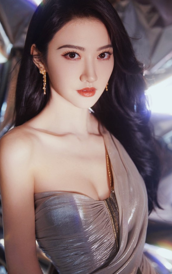 Tian Jing  nude photo