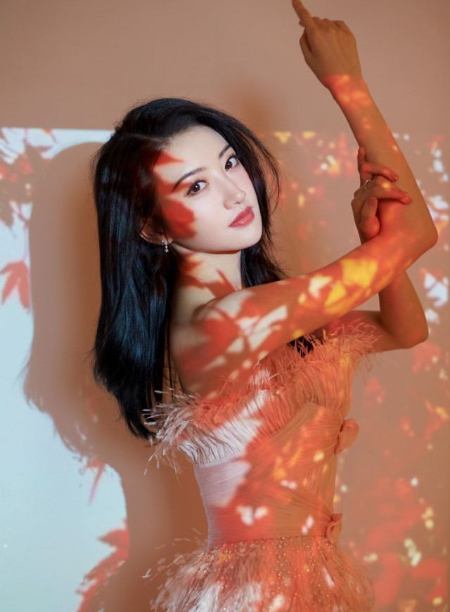 Tian Jing  nude photo