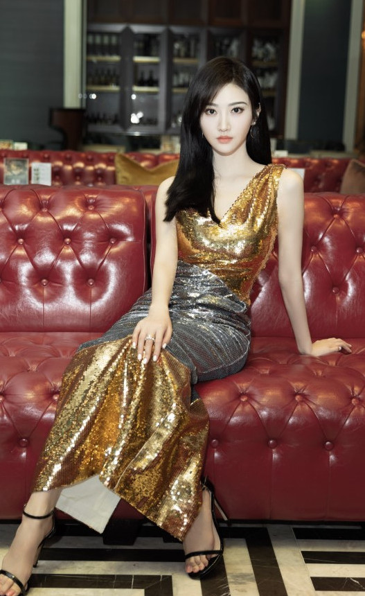 Tian Jing  nude photo