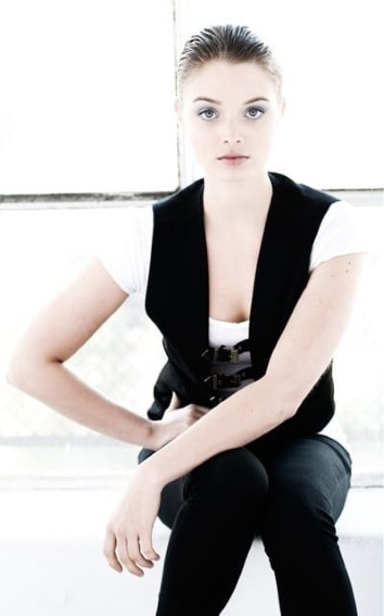 Bella Heathcote  nude photo