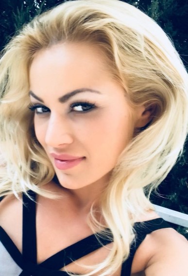 Cherry Kiss  nude photo