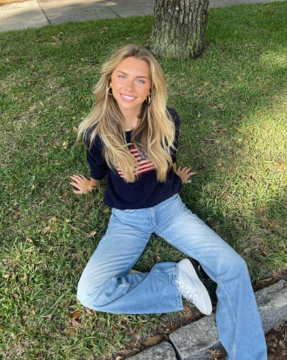 Courtney Antalek  nude photo