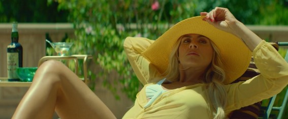Eliza Coupe  nude photo
