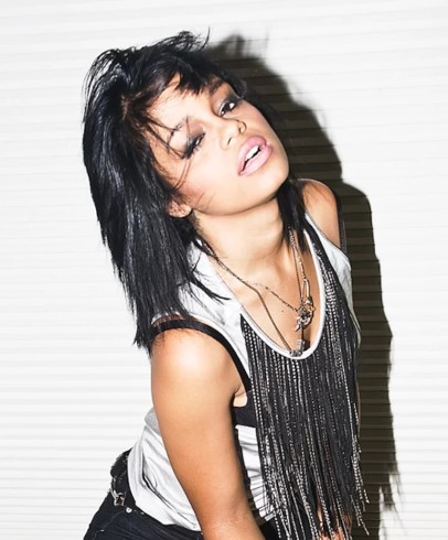 Fefe Dobson  nude photo