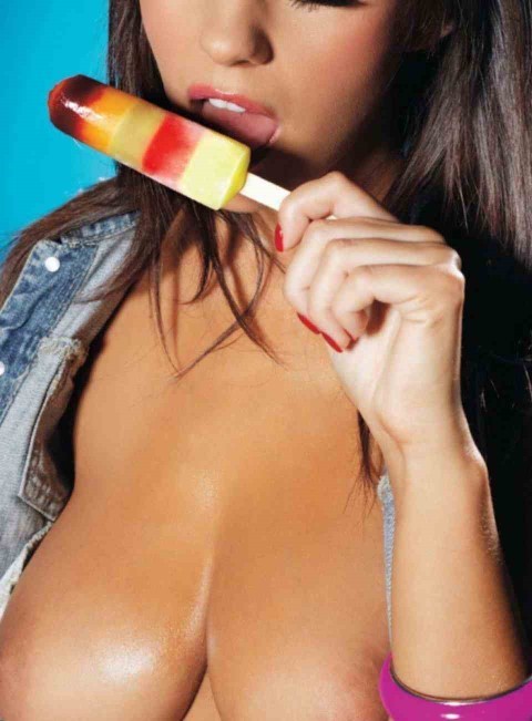 Holly Peers Nuts Magazine Topless  nude photo