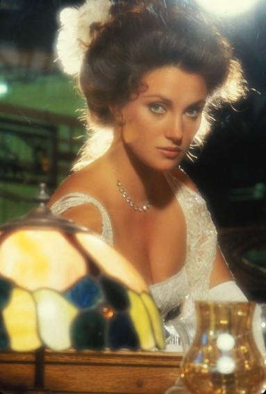 Jane Seymour  nude photo