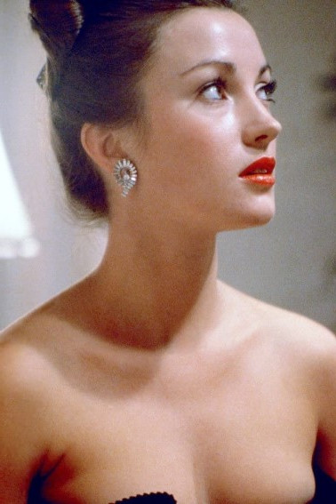 Jane Seymour Boobs Cleavage  nude photo