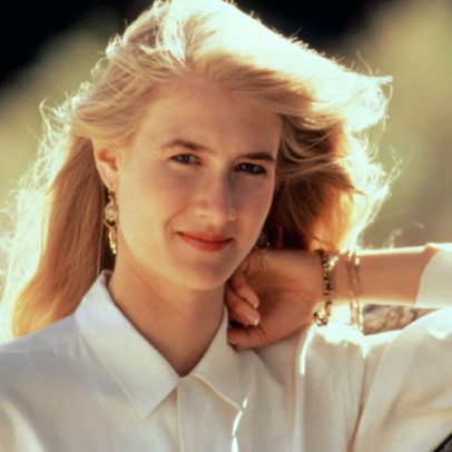 Laura Dern  nude photo