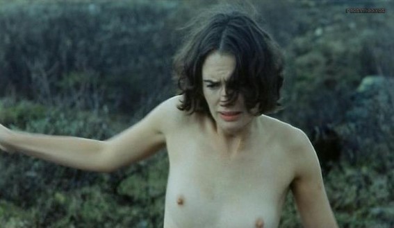 Lena Headey  nude photo