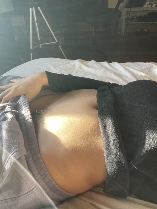 Naomi Swann Bush [Twitter]  nude photo