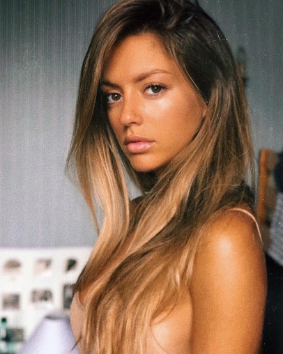 Pauline Tantot  nude photo