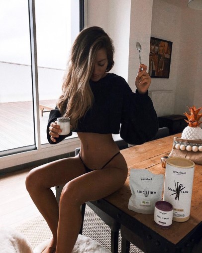 Pauline Tantot  nude photo