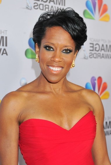Regina King Boobs Cleavage  nude photo