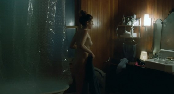 Riley Keough  nude photo