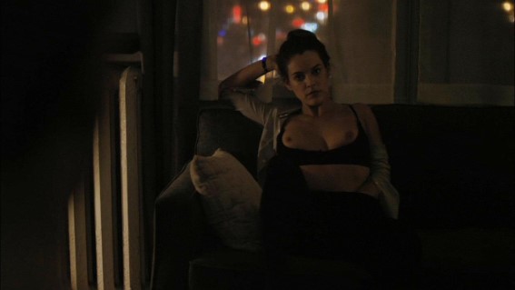 Riley Keough  nude photo