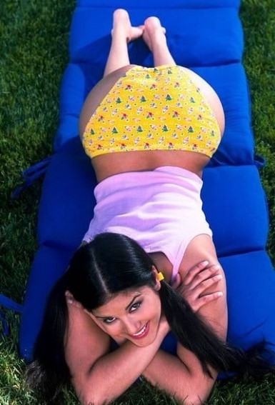 Sunny Leone  nude photo