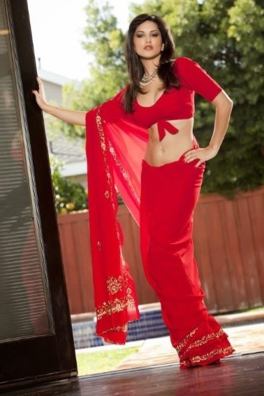 Sunny Leone  nude photo