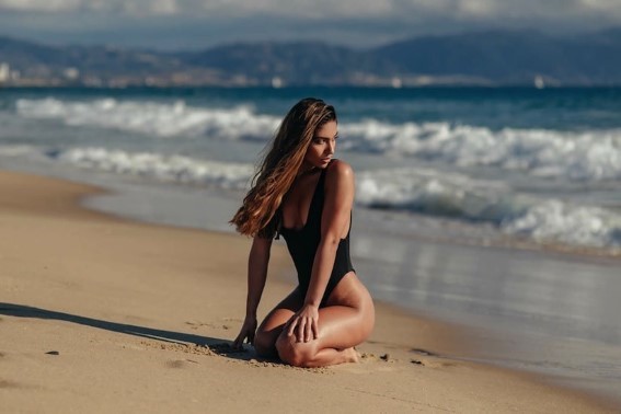 Erika Wheaton  nude photo