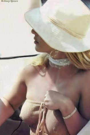 Britney Spears Boobs  nude photo