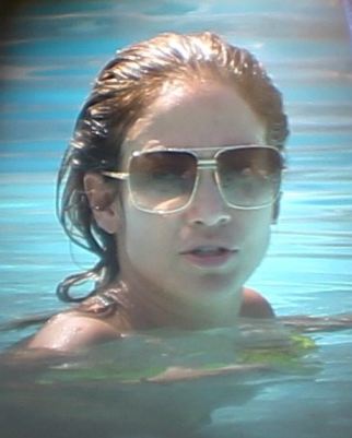 Enrique Iglesias Anna Kournikova Pool  nude photo