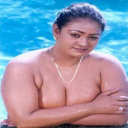 Hot Shakeela Mallu Aunty  nude photo