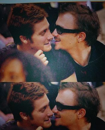 Jake Gyllenhaal Heath Ledger Love  nude photo