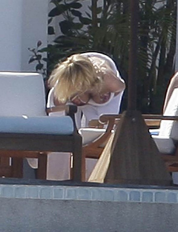 Jessica Simpson Bikini Cabo San Lucas  nude photo