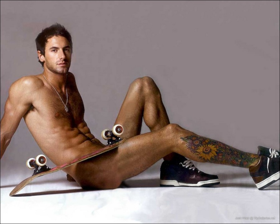 Josh Wald  nude photo