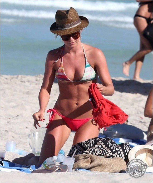 Julianne Hough Nina Dobrev Bikini  nude photo