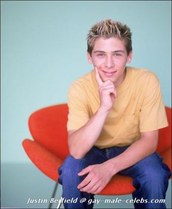 Justin Berfield  nude photo