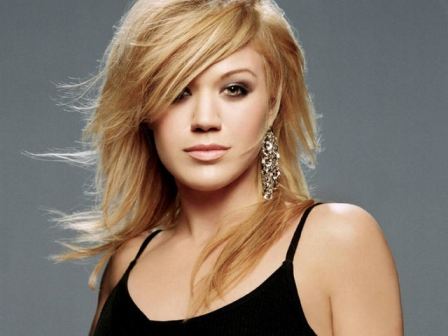 Kelly Clarkson Hair  nude photo