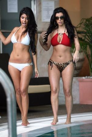 Kim Kourtney Kardashian Bikini  nude photo