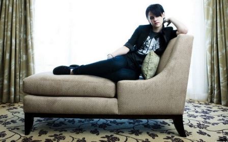 Kristen Stewart Laying In Sofa  nude photo