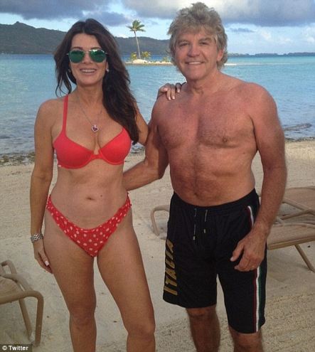 Lisa Vanderpump Ken Todd  nude photo