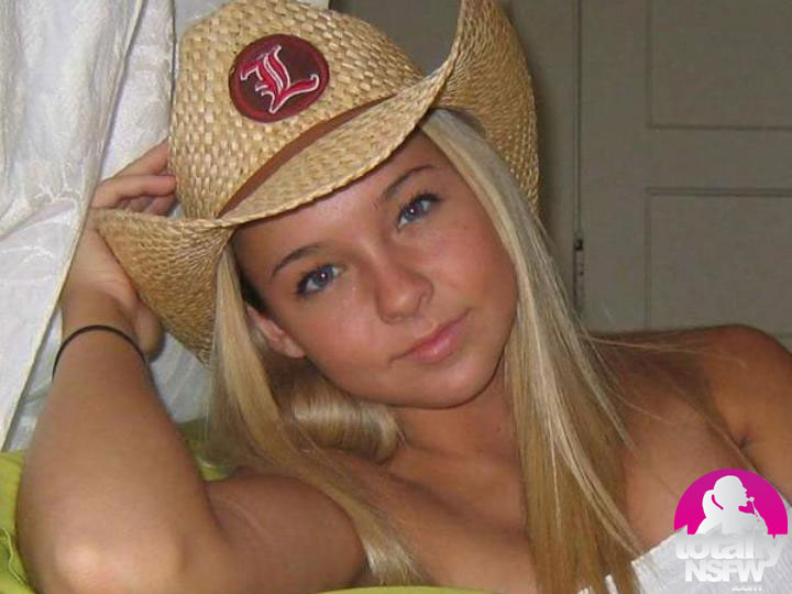 Louisville Cheerleader Nude  nude photo