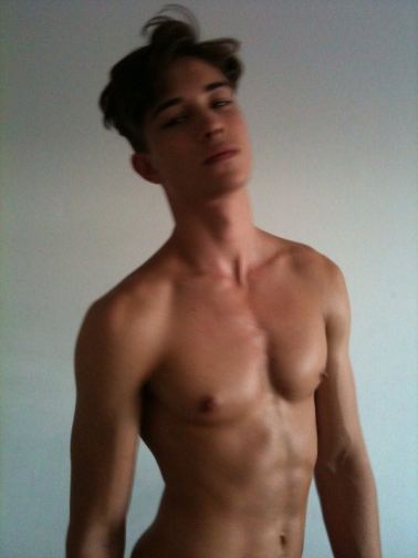 Male Models Francisco Lachowski  nude photo