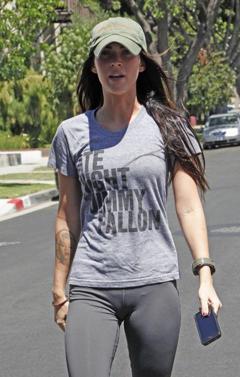 Megan Fox Camel Toe  nude photo
