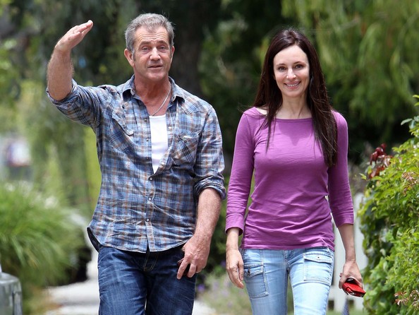 Mel Gibson Madeleine Stowe  nude photo