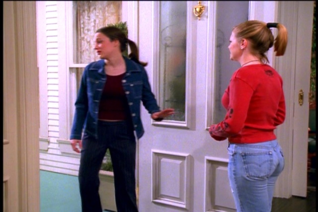 Melissa Joan Hart Butt  nude photo