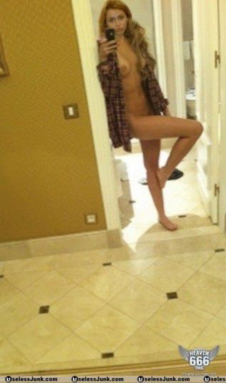 Miley Cyrus New Leaked Nude  nude photo