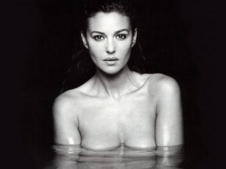 Monica Bellucci Undressed In The Water  nude photo