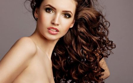 Naked Curly Hair Brown Eyes Girl  nude photo