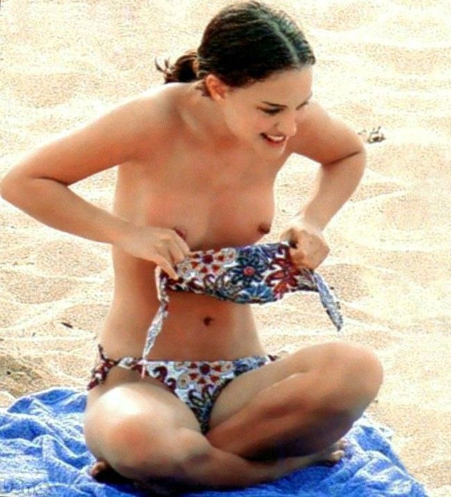 Natalie Portman Nude Tits In Sexy Bikini  nude photo