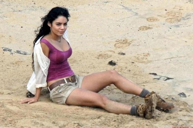 Vanessa Hudgens Mysterious Island  nude photo